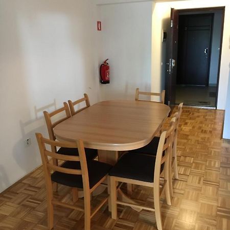 Apartma Lunca 2 Apartment Ljubljana Bagian luar foto