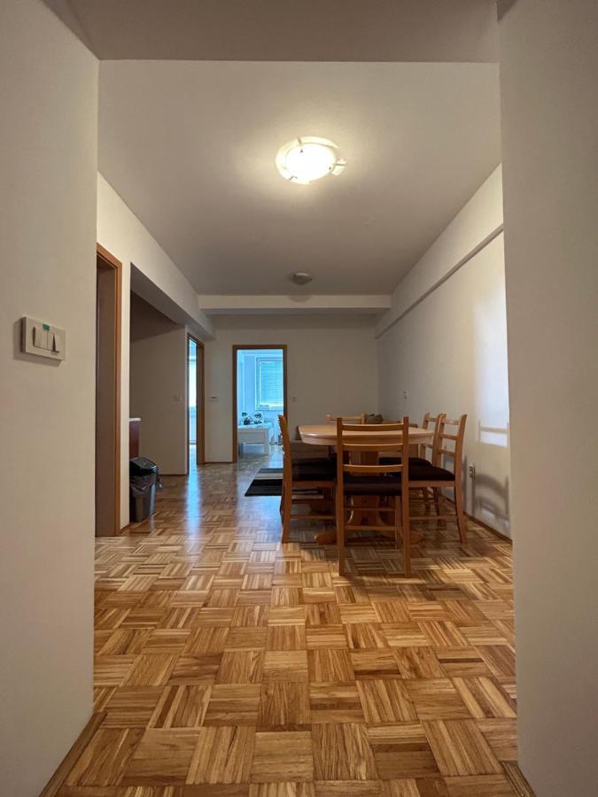 Apartma Lunca 2 Apartment Ljubljana Bagian luar foto